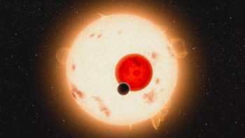 Kepler-16b. Tidak semua planet yang ditemukan NASA layak huni. Ini adalah gambaran artistik tentang Kepler-16b, planet paling mirip Tatooine yang pernah ditemukan. Meskipun melingkari dua bintang, planet ini dianggap sangat dingin dan memiliki permukaan gas. Foto: NASA