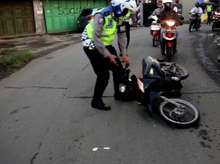 Polisi bubarkan balap liar di kabupaten bandung