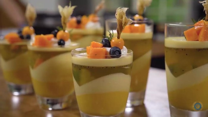Puding mangga yoghurt Resep Puding Mangga Yoghurt yang Manis Menyegarkan