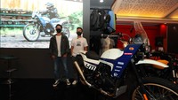 Proyek ini berawal dari inisiatif Den Dimas untuk mendekati Thrive, untuk memodifikasi beberapa bagian dari Royal Enfield Himalayan tahun 2019 miliknya - tanpa perlu melakukan potongan rangka. Foto: Pool (Royal Enfiled)