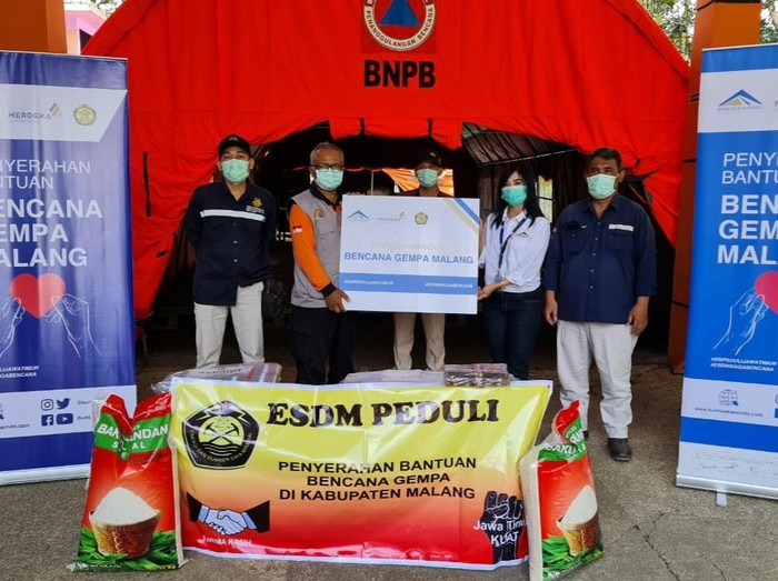 Kementerian Energi dan Sumber Daya Mineral (ESDM) membentuk sebuah tim siaga bencana. Tim itu membantu penanggulangan bencana gempa di Malang dan Lumajang.