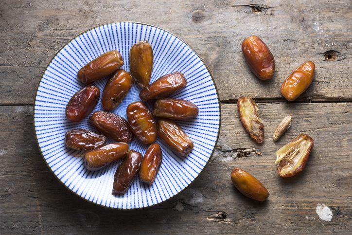 Apa Perlu Mencuci Kurma Sebelum Dimakan?
