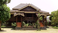 Rumah adat Jajar Intan
