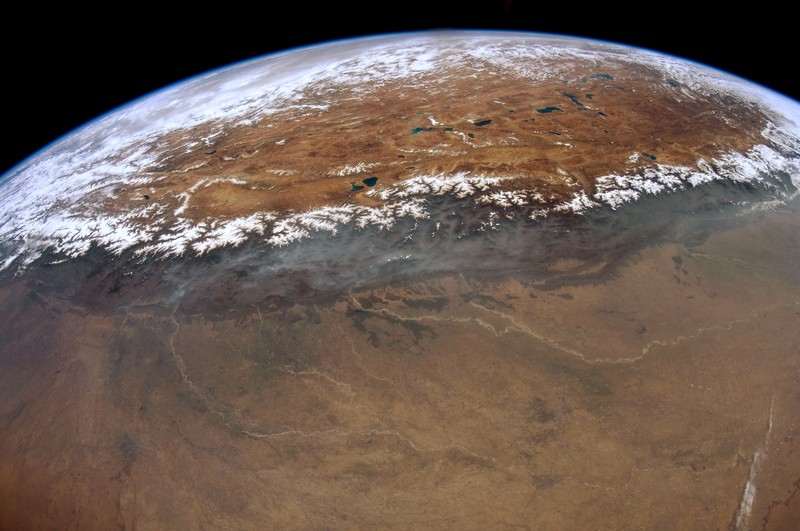 Kontes fotografi Tournament Earth mempertandingkan 32 foto hasil jepretan astronaut di luar angkasa