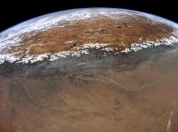 Keindahan Bumi dalam Jepretan Kamera Astronaut di Luar Angkasa