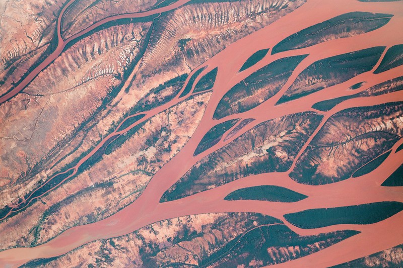 Kontes fotografi Tournament Earth mempertandingkan 32 foto hasil jepretan astronaut di luar angkasa