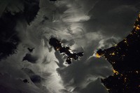 Kontes fotografi Tournament Earth mempertandingkan 32 foto hasil jepretan astronaut di luar angkasa