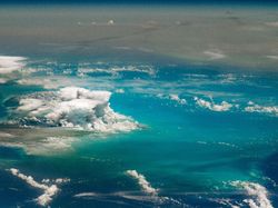 Keindahan Bumi dalam Jepretan Kamera Astronaut di Luar Angkasa