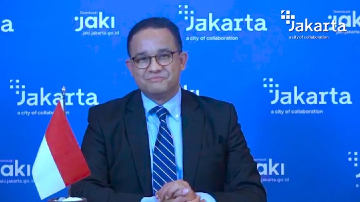 Gubernur DKI Jakarta Anies Baswedan memberi usulan dalam dialog anggota C40 Perserikatan Bangsa-Bangsa (PBB) soal upaya mengatasi dampak perubahan iklim dan upaya pengurangan emisi karbon. Usulan Anies pun disetujui PBB yang diwakili langsung oleh Sekretaris Jenderal PBB Antonio Gutteres.