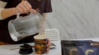 Cokelat yang berasal dari bahan baku criollo yang merupakan biji kakao terbaik serta sangat langka di dunia itu menghadirkan harta karun cokelat Indonesia.  dok. Cokelatin Signature