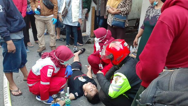Kondisi kebakaran di Keagungan, Tamansari, Jakarta Barat, Minggu (18/4).