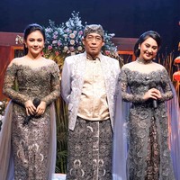 Begini kalau gaya Memes kompakan dengan Parto Patrio dan Mahalini. (Foto: Instagram/@memes_prameswari)