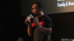 Momen Ridwan Kamil Nonton di Bioskop