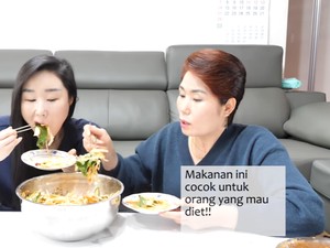 Bikin Asinan Sayur Betawi, Orang Korea Ini Ketagihan Enaknya