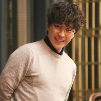 Seperti diketahui, The Penthouse 2 resmi menayangkan episode terakhirnya, Jumat (2/4/2021) lalu. Foto muda Uhm Ki Joon pun mengobati rasa kangen penggemar menjelang penayangan The Penthouse Season 3, Juni mendatang. Foto: dok. Sidus HQ