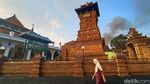 Wow! Masjid di Desa Ini Punya Replika Menara Kudus