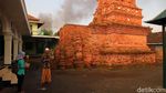 Wow! Masjid di Desa Ini Punya Replika Menara Kudus