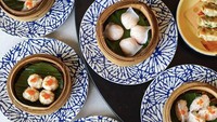 Mau makan dim sum sambil ngeteh-ngeteh cantik? Coba saja datang ke Ling Ling Dim Sum di Cikajang. Menu dim sum dan makanan khas Chinesenya lengkap, dan dijamin halal. Foto: Instagram @linglingjakarta