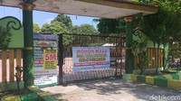Kepala Cabang Dinas Pendidikan Jateng Wilayah VI, Suratno, mengatakan secara total terdapat sembilan guru dan karyawan yang dinyatakan positif Corona. Dari jumlah tersebut, tiga orang di antaranya meninggal dunia.  