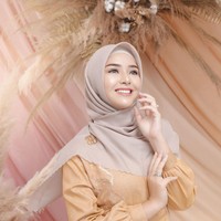 Wanita yang mempunyai nama lengkap Amanda Gabriella Manopo Lugue atau Amanda Manopo ini sebelumnya dikenal melalui beberapa judul sinetron sebagai Ariel di Mermaid In Love, Nayla di Cinta Sebening Embun dan teranyar sebagai Andin di Ikatan Cinta. Foto: Dok.Instagram @fdphotography90.