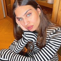 Tak hanya cantik, sebagai ratu kecantikan Amine Gulse tentu juga pintar. Ia pun dikatakan menguasai empat bahasa, yakni Turki, Inggris, Swedia, dan Spanyol.Foto: Instagram @gulseamine