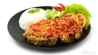 7 Tempat Makan Ayam Geprek di Jakarta, Enak dan Otentik