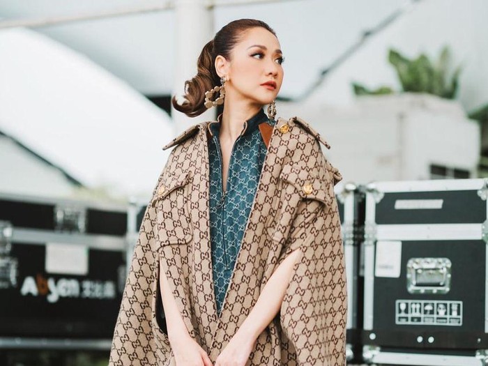BCL Bunga Citra Lestari Pakai Gucci BCL
