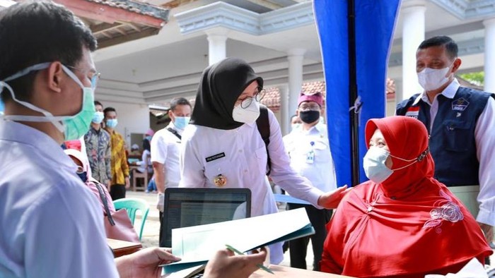 Bupati Banyuwangi Ipuk Fiestiandani