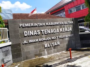 TKI Dilarang Mudik, Disnaker Kabupaten Blitar Serahkan ke BP2MI