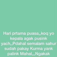Ini maksudnya mau curhat atau mau pamer nih sampai menu sahurnya disebutin segala. Besok-besok cobain pakai kurma yang paling murah deh, siapa tahu malah kepalanya bisa jadi nggak pusing. Foto: Instagram/@awreceh.id