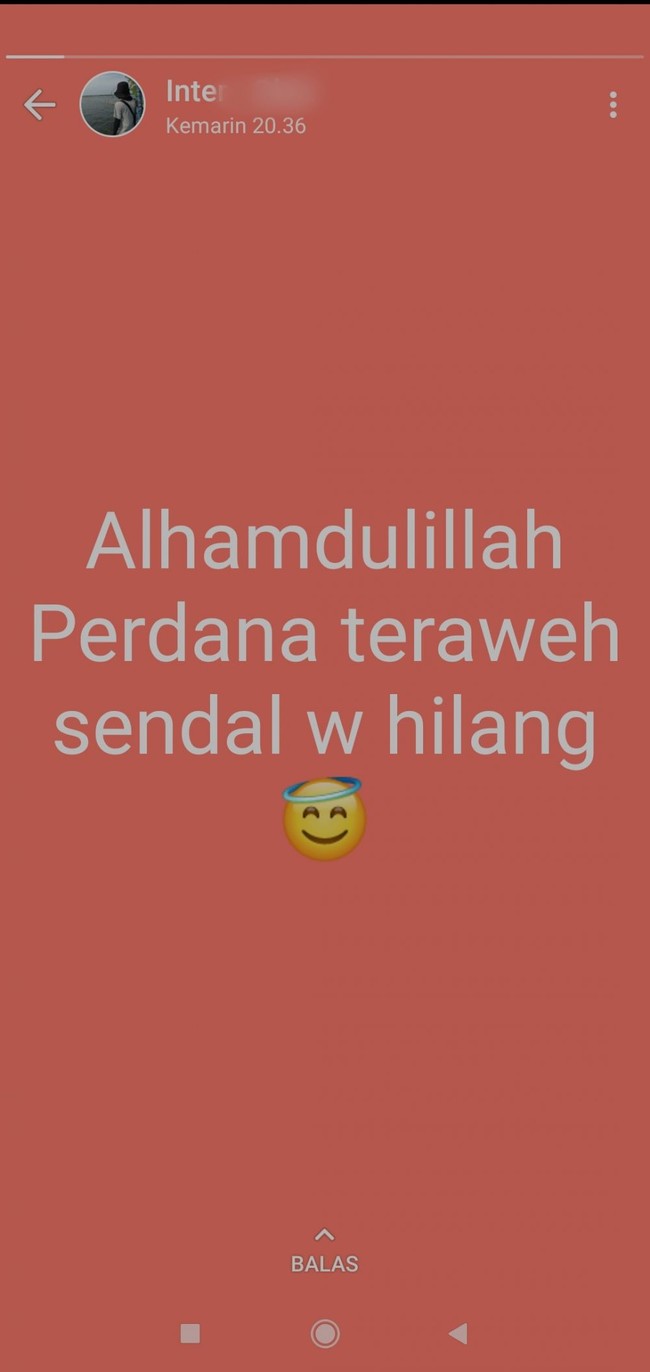 Alhamdulillah ya bund, ambil hikmahnya saja. Jadi bisa beli sandal baru kan? Foto: Twitter/@faisalinheaven