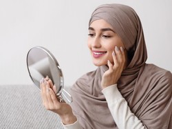 Cara Mengatasi Kulit Kusam Saat Puasa, Pakai Skincare dengan Kandungan Ini