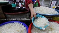 Satu kilogram Kolang Kaling dijual dengan harga Rp 20 ribu.