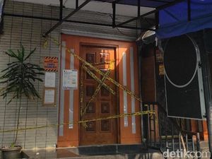 Anggota Brimob dan Kopassus Tergeletak di Trotoar Usai Dikeroyok