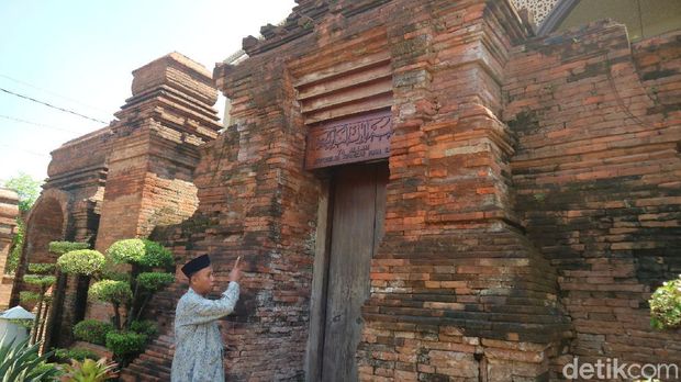 Masjid Jami' At Taqwa di Desa Loram Kulon, Kecamatan Jati, Kudus, Senin (19/4/2021).