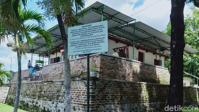 Masjid Sunan Pandanaran Klaten konon dipindahkan gegara suara azan terdengar hingga Demak