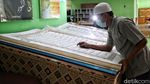 Melihat Al-Quran Raksasa Koleksi Jakarta Islamic Center