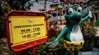 Kunjungan detikcom itu dilakukan pada Senin (19/4/2021) siang. Ketika datang, kondisi Atlantis yang terletak di kawasan Ancol itu memang sepi. Maklum, wahana ini sudah ditutup selama satu tahun karena pandemi COVID-19.