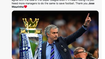 Netizen ini berterima kasih karena mendenga kabar bahwa Mourinho bersuara tidak setuju dengan ide European Super League dan tidak takut dipecat. Foto: dok. Twitter