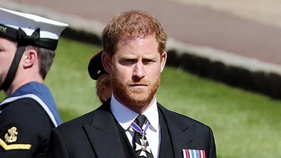 8 Foto Pangeran Harry Kembali ke Kerajaan di Pemakaman Pangeran Philip