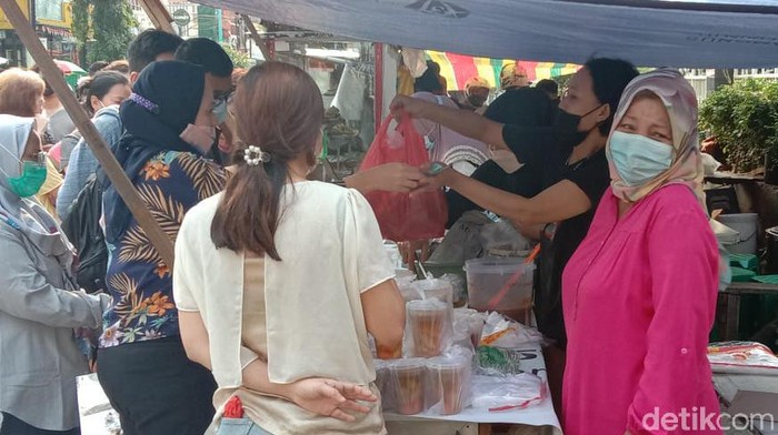 Pasar Ramadhan di Benhil