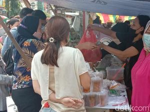 Curhat Pedagang Takjil: Sebelum Corona Enak, Sekarang Susah!