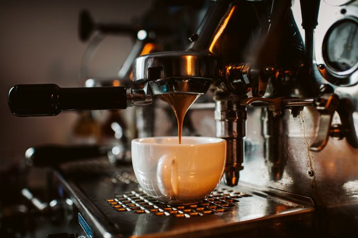 Espresso dan Kopi Tubruk, Mana yang Lebih Tinggi Kafein dan Kalori?