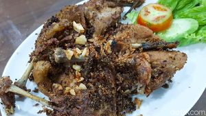 Nikmatnya Bebek Goreng Bumbu Ketumbar yang Gurih Berempah