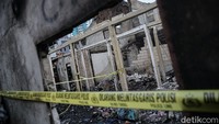 Warga yang menjadi korban kebakaran pun telah mengungsi ke sejumlah tempat.