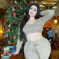 Inilah potret Sammy yang bangga dengan tubuhnya saat ini. Meski banyak yang menghina figur tubuhnya, namun banyak juga orang yang menyukainya.  Foto: dok. Instagram