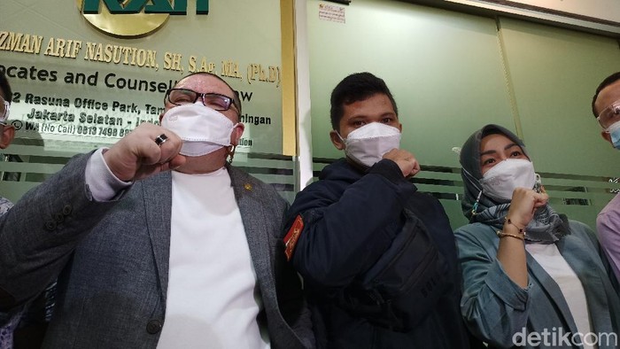Sandi dan Razman