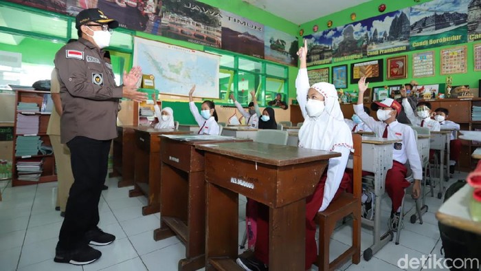 sekolah tatap muka di malang