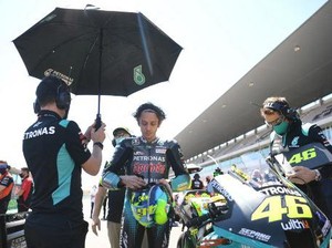 Kode Keras Bakal Pensiun, Rossi: Apa Asyiknya Bertarung di Posisi 17?