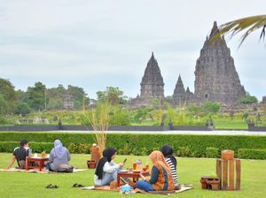 Asyik Banget, Ngabuburit Saat Senja di Hadapan Megahnya Candi Prambanan
